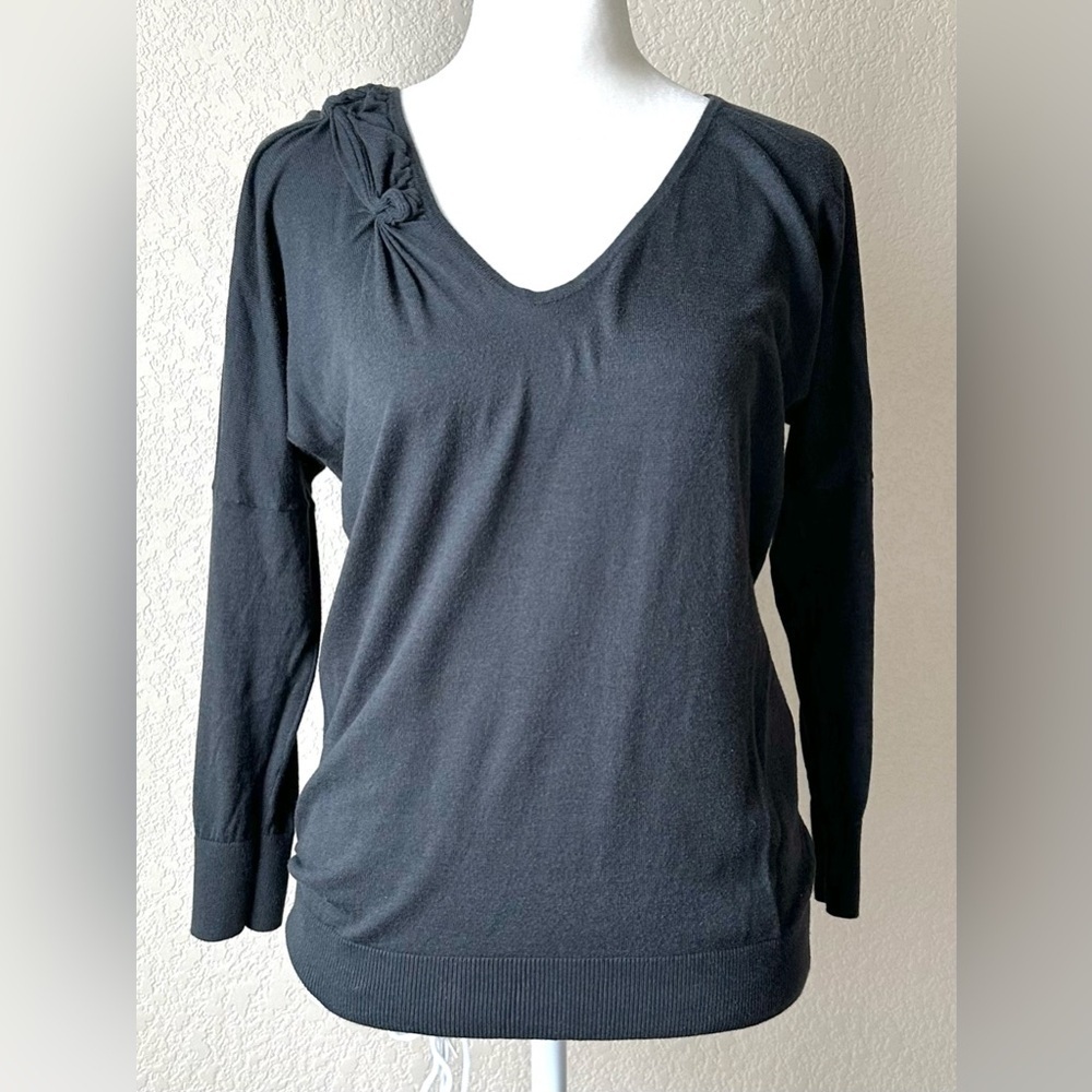 GAP Dark Gray Long Sleeve Sweater with Shoulder Knot Detail | XS